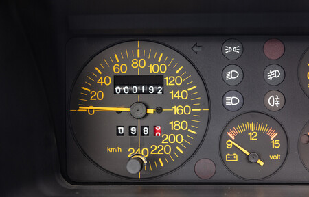 Cuentakilómetros coche