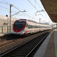 Renfe avisa: si quieres un abono gratuito de tren, pídelo ya o tendrás que armarte de paciencia
