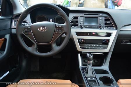 hyundai_sonata_2015_14.jpg