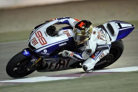 Stoner primero y Lorenzo segundo en Qatar