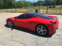 Perdiste tu oportunidad: Ferrari 458 Italia con más kilómetros que la madre de Marco, vendido en eBay
