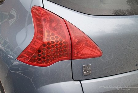 Peugeot 3008 HYbrid4 20