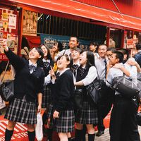 Japón lleva años sumido en una caída demográfica y sufre una nueva crisis: el salto a la mayoría de edad 