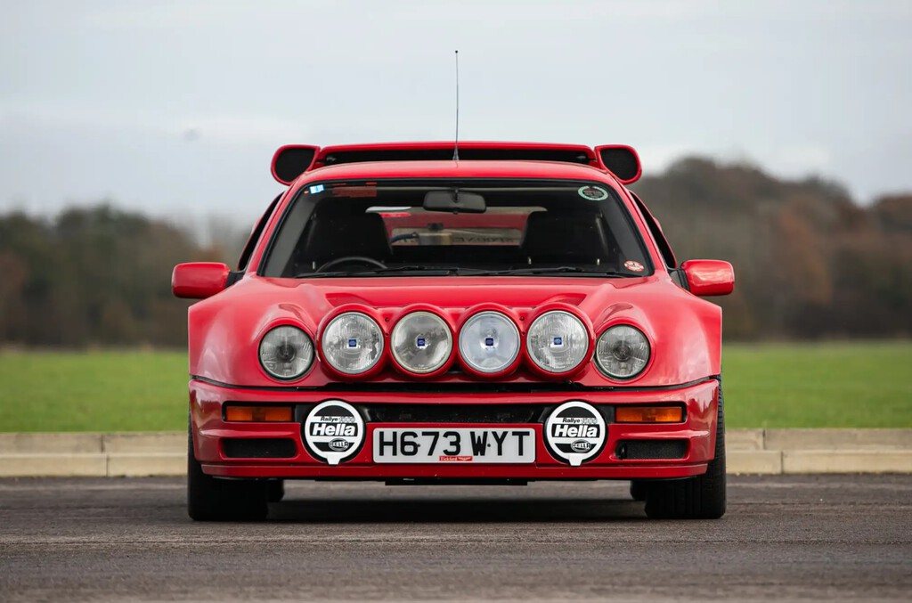 En 1984, Ford creó cuatro RS200 S en el legendario color Rojo Ferrari: hoy cuestan lo mismo que un Ferrari de verdad . Noticias en tiempo real
