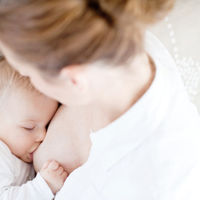 Lactancia materna y gripe: ¿puedo seguir amamantando?