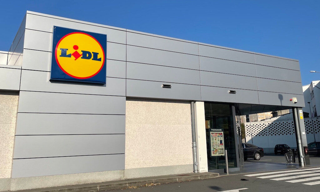Llega a Lidl el viernes 4 de septiembre este foco solar LED con sensor de movimiento por 15,99 euros: ideal para terrazas y patios