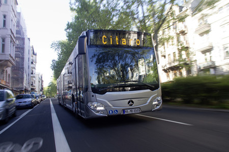Las luces diurnas ya son obligatorias para camiones y autobuses nuevos