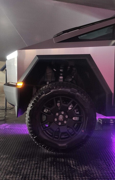Tesla Cybertruck Primer Contacto Motorpasion