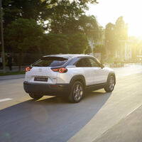 Mazda acaba con la agonía del MX-30 en EEUU y cesa las ventas: un coche eléctrico que no ha conseguido despegar