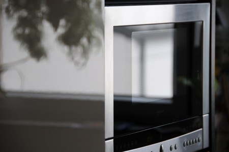 Alimentos que no deberías recalentar en el horno de microondas