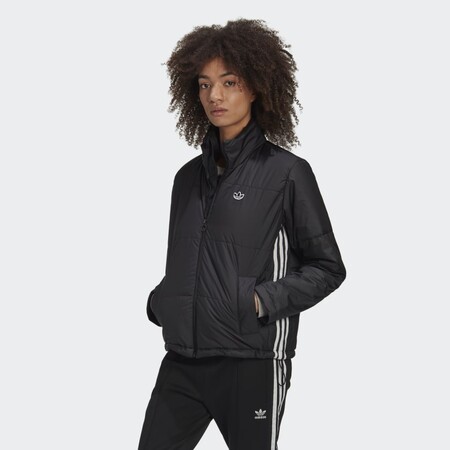 Asos tiene (casi) a mitad de precio la chaqueta Adidas acolchada que está arrasando: llévatela desde 51,80 euros