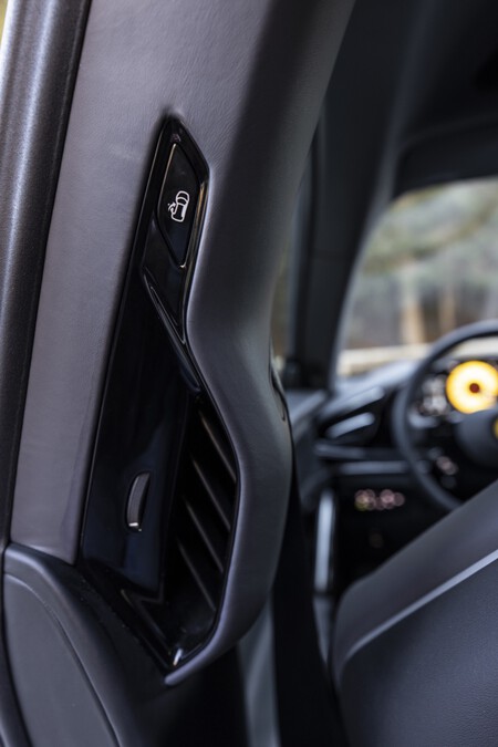 Ferrari Purosangue Primer Contacto 8