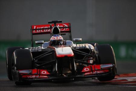 Jenson Button, penalizado por adelantar con bandera roja 