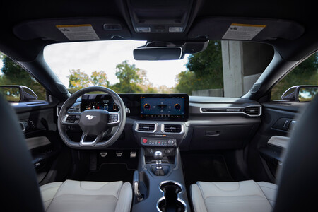 Ford Mustang 2024 10