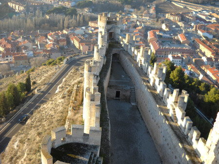 Castillo De Penafiel Vista Lado Izquierdo Desde Torre Central