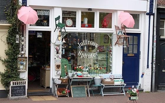 40078 Fullimage Amsterdam Shopping Negenstraatjes Winkel Close Up Zonder Mensen 13042014 560x350