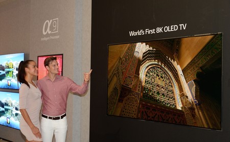 Lg 8k