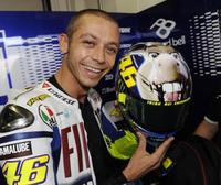 AGV lanza al mercado el casco del 'burro' de Valentino Rossi