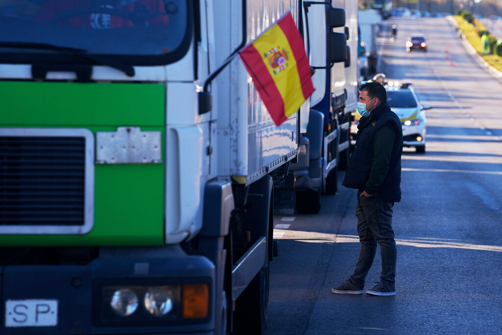 Una tormenta perfecta en la cesta de la compra: la huelga del transporte suma desabastecimiento a la inflación