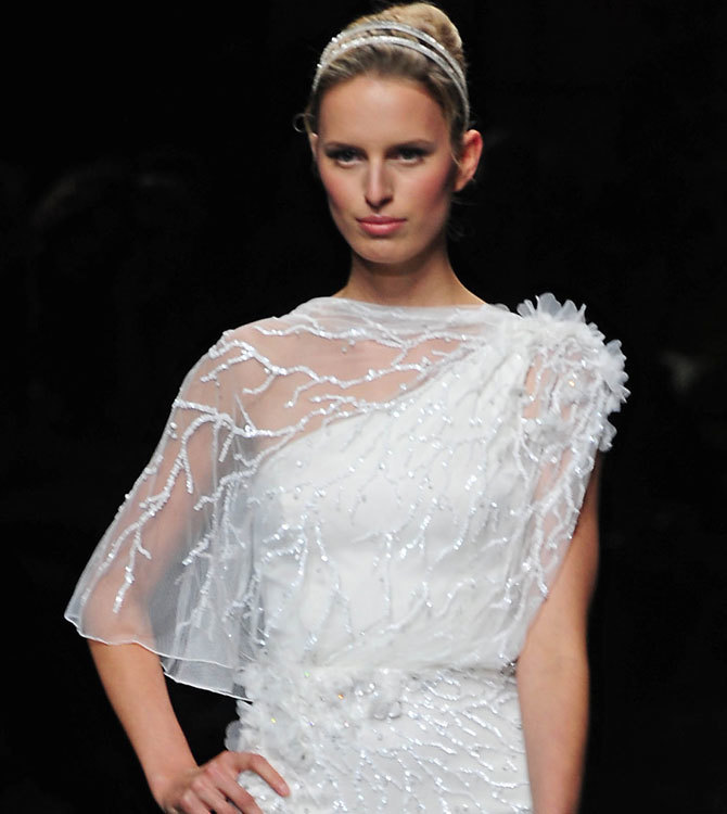 Foto de Los detalles más invisibles del desfile de Pronovias 2013 (6/24)