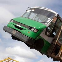 CDMX lleva 20 años intentando eliminar los microbuses, y no acaba. La mayoría ya circula fuera de la ley