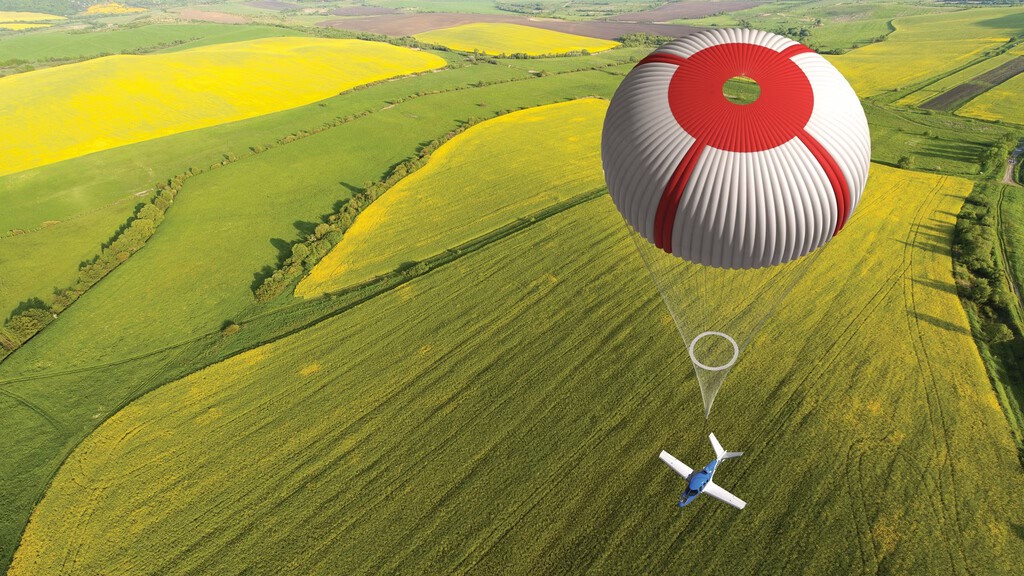 Hay quien se pregunta por qué los aviones no tienen paracaídas. Este fabricante decidió dejar de preguntárselo y poner uno