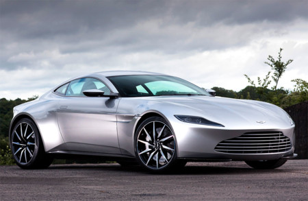A subasta el Aston Martin DB10 de James Bond