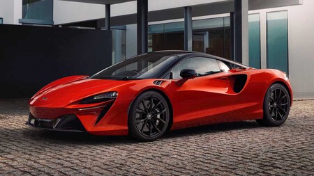 ¡Continua la crisis! Se vuelve a retrasar el lanzamiento del híbrido enchufable McLaren Artura