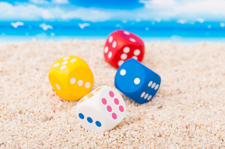 21 juegos de mesa resistentes al agua para la playa y la piscina