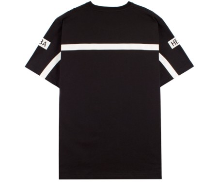 Las camisetas de Hood By Air (HBA) son un básico para megaestilosos