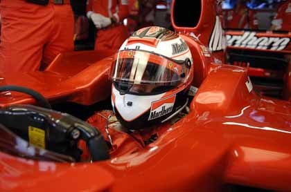 Raikkonen sufre el 'Síndrome Schumi'