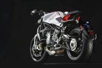 Especificaciones técnicas y galería de la MV Agusta Brutale 800 Dragster