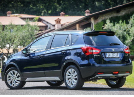 Suzuki S Cross 2017 9