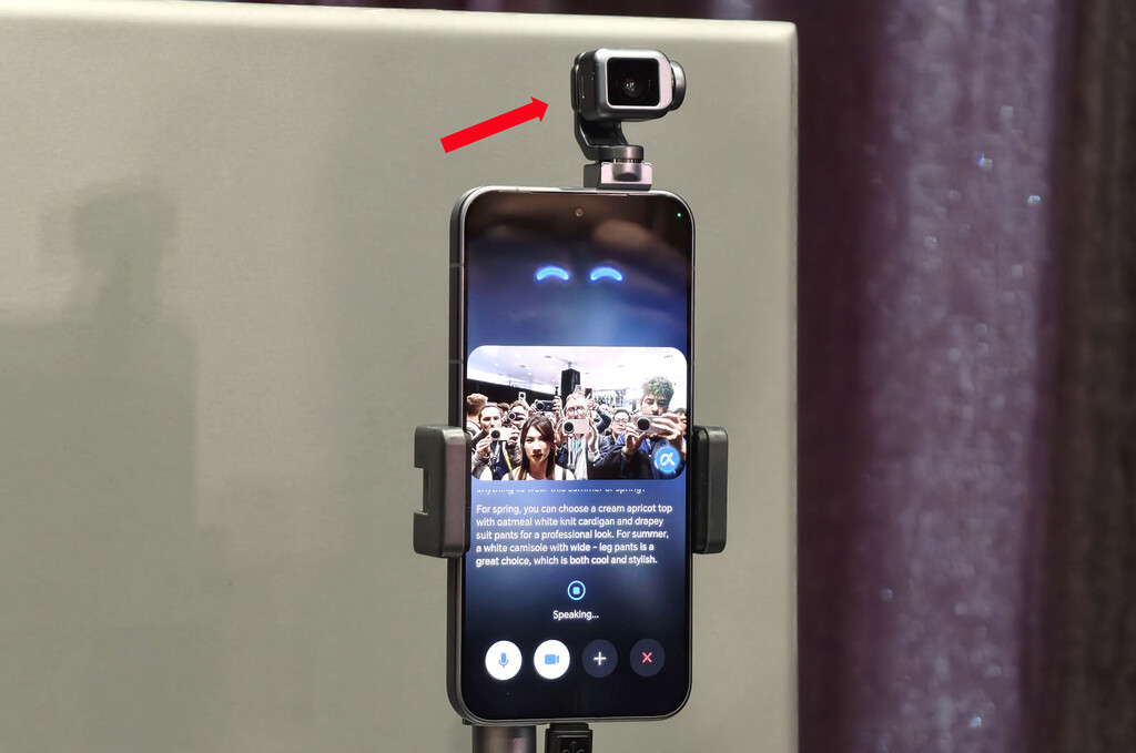 Creía que las cámara motorizadas habían quedado en el olvido. Honor ha decidido revivirla convirtiéndola en robot