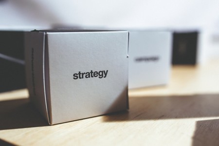 El dilema de elegir la estrategia competitiva correcta