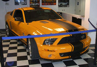 El Shelby Mustang GT500 Super Snake vestido de Grabber Orange