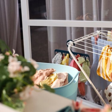 Así es el tendedero más vendido de Ikea: un modelo versátil ideal para tender la ropa en pisos pequeños por menos de 9 euros
