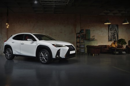 Todos los detalles del Lexus UX, el nuevo rival para el BMW X2 y Range Rover Evoque que llegará en 2019