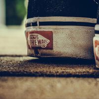 Las zapatillas Vans con plataforma que están casi a mitad de precio y son la compra del verano