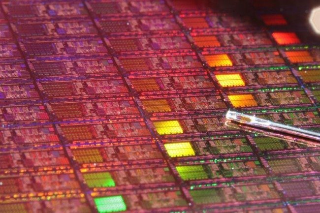 Intel le cierra la puerta a Linux en los próximos tablets con Intel Atom