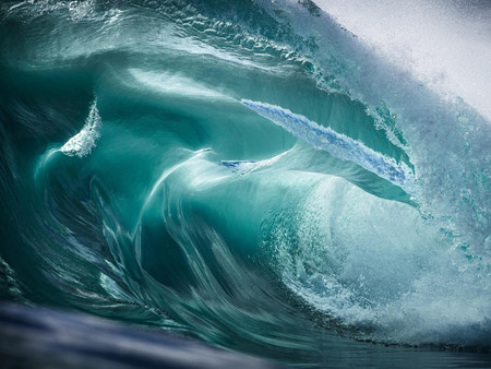 ‘Waves’, cuando las olas del océano se convierten en obras de arte gracias a la mirada de Warren Keelan