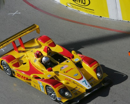 Porsche vence a Audi en Long Beach