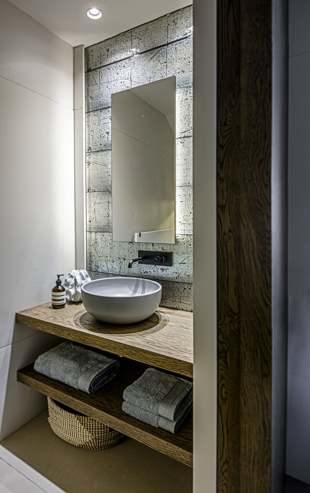 Una casa en Barcelona de estilo clásico mediterráneo que suma nuevos