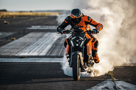 Ktm Desc 3 2025