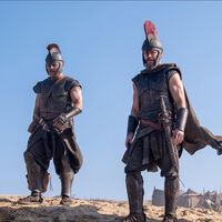 Tras ser puesto a caldo por la traductora de La Odisea, Nolan recibe las felicitaciones del primer ministro de Grecia 