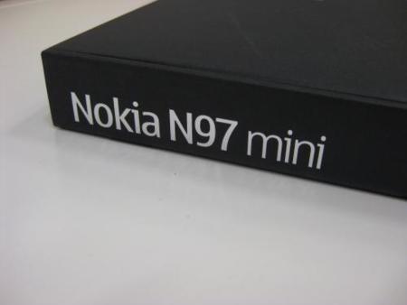 Vodafone nos trae el Nokia N97 mini, precios y desempaquetado