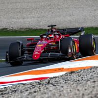 Charles Leclerc bate a Carlos Sainz por cuatro milésimas para reafirmar el poderío de Ferrari en Zandvoort