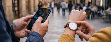 Los psicólogos explican que no es lo mismo mirar la hora en un reloj que en un móvil: cambia por completo nuestra percepción 