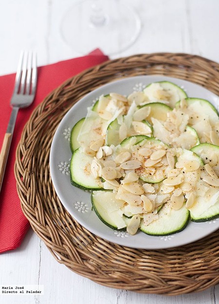 Carpaccio de calabacín y almendras: receta fácil, rápida y deliciosa