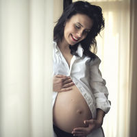 Requisitos para seguir un tratamiento de fertilidad por la Seguridad Social y diferencias con las clínicas privadas